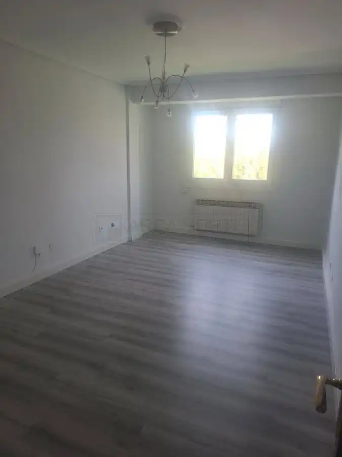 Habitación de Piso en venta en Vitoria - Gasteiz con Calefacción, Parquet y Terraza