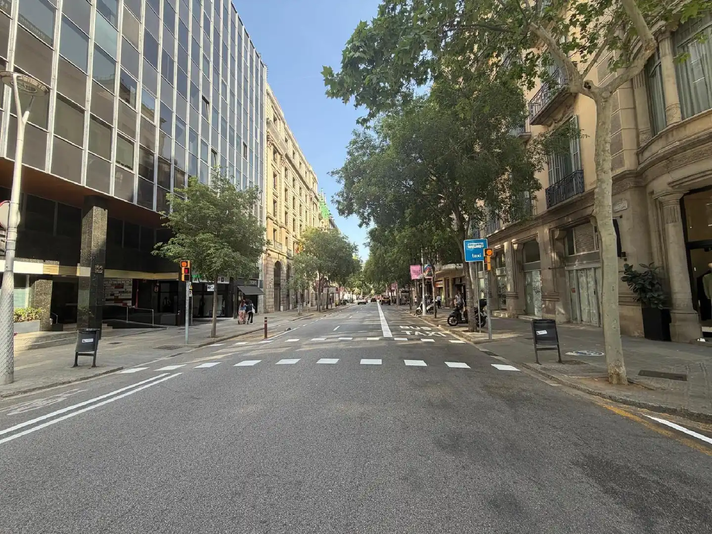 Außenansicht von Büro zum Verkauf in Barcelona