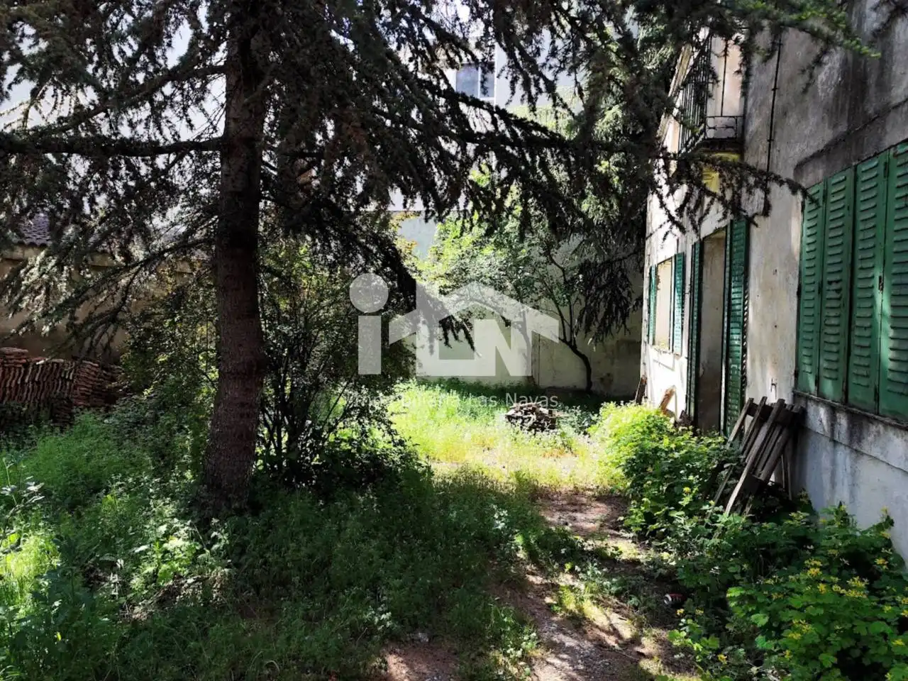 Casa o xalet en venda en Las Navas del Marqués  amb Jardí privat