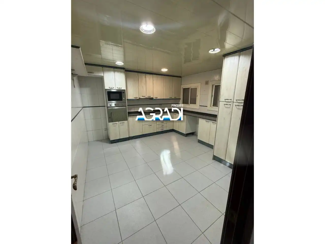 Piso en venta en Calle roger de flor