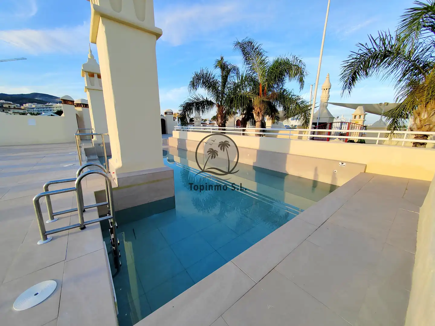 Swimming pool of Duplexes for sale in Benalmádena  with Air Conditioner, Heating and Terrace
