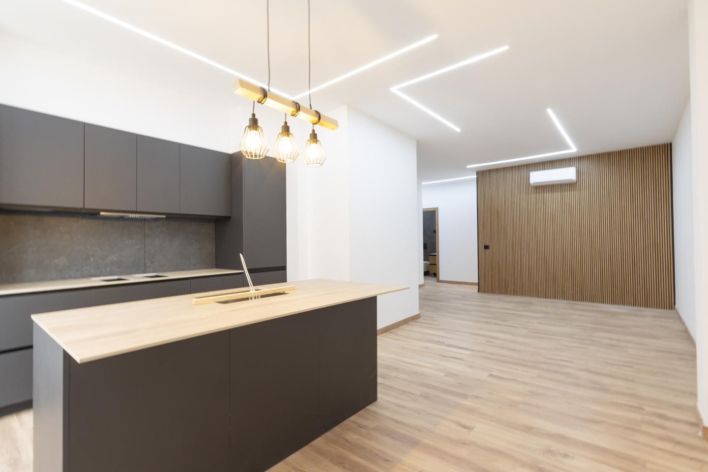 Kitchen of Planta baja for sale in  Santa Cruz de Tenerife Capital  with Air Conditioner