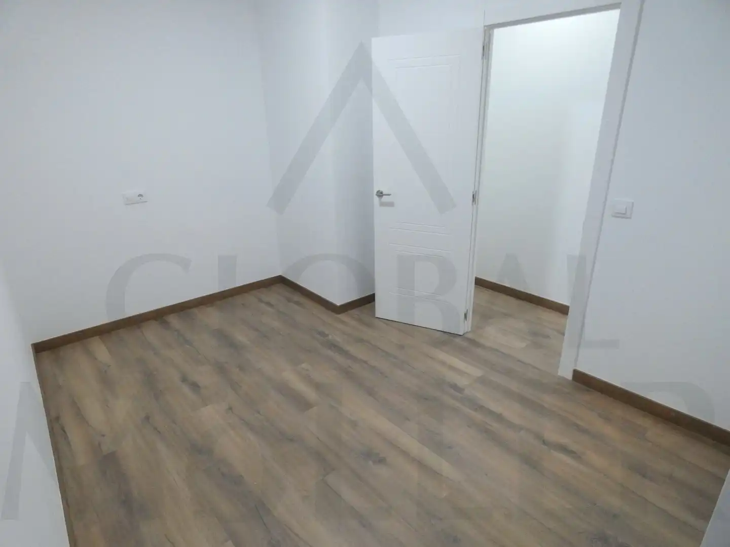 Piso en venta en Cartagena con Parquet, Trastero y Balcón