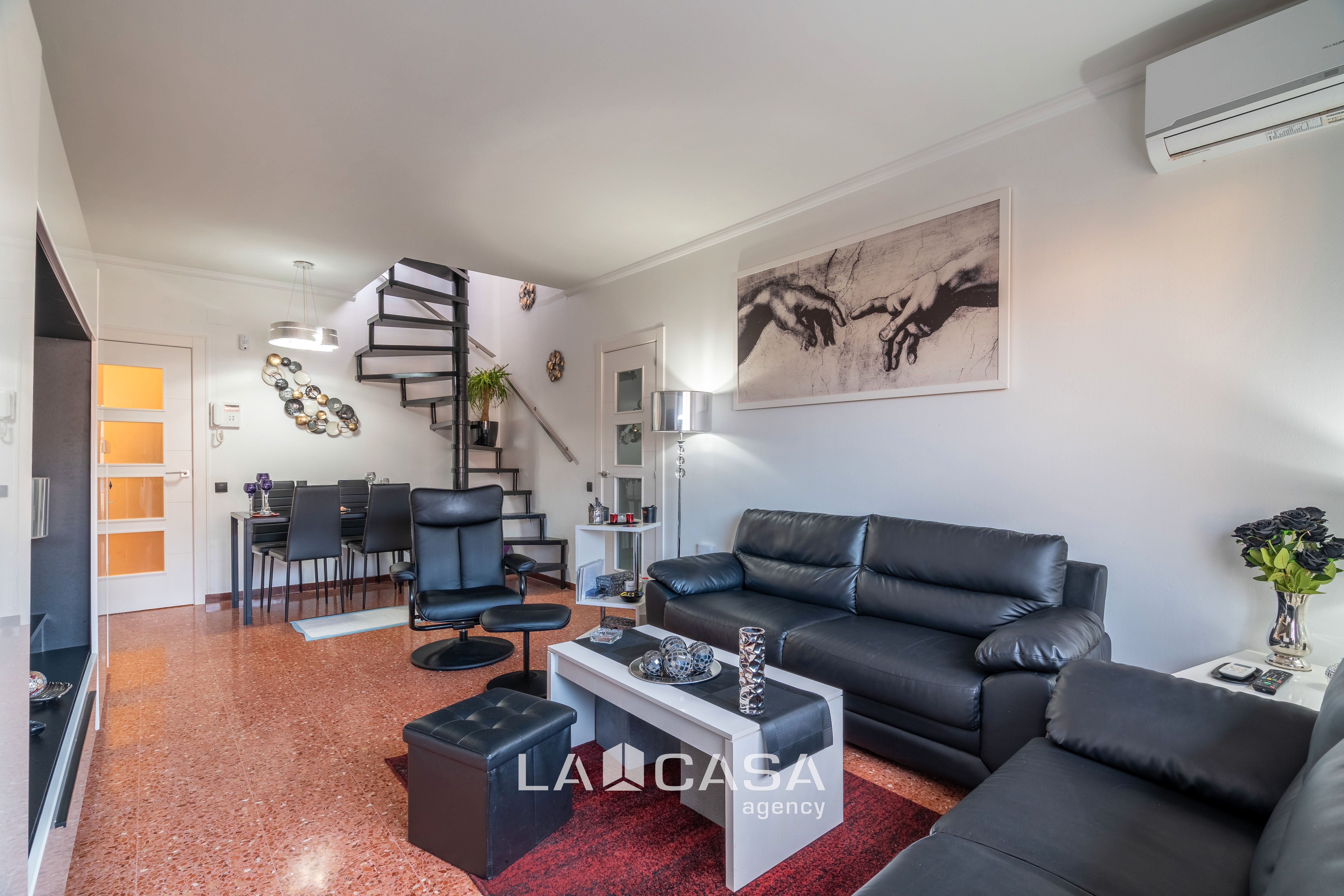 Living room of Attic for sale in  Barcelona Capital  with Heating, Terrace and Storage room