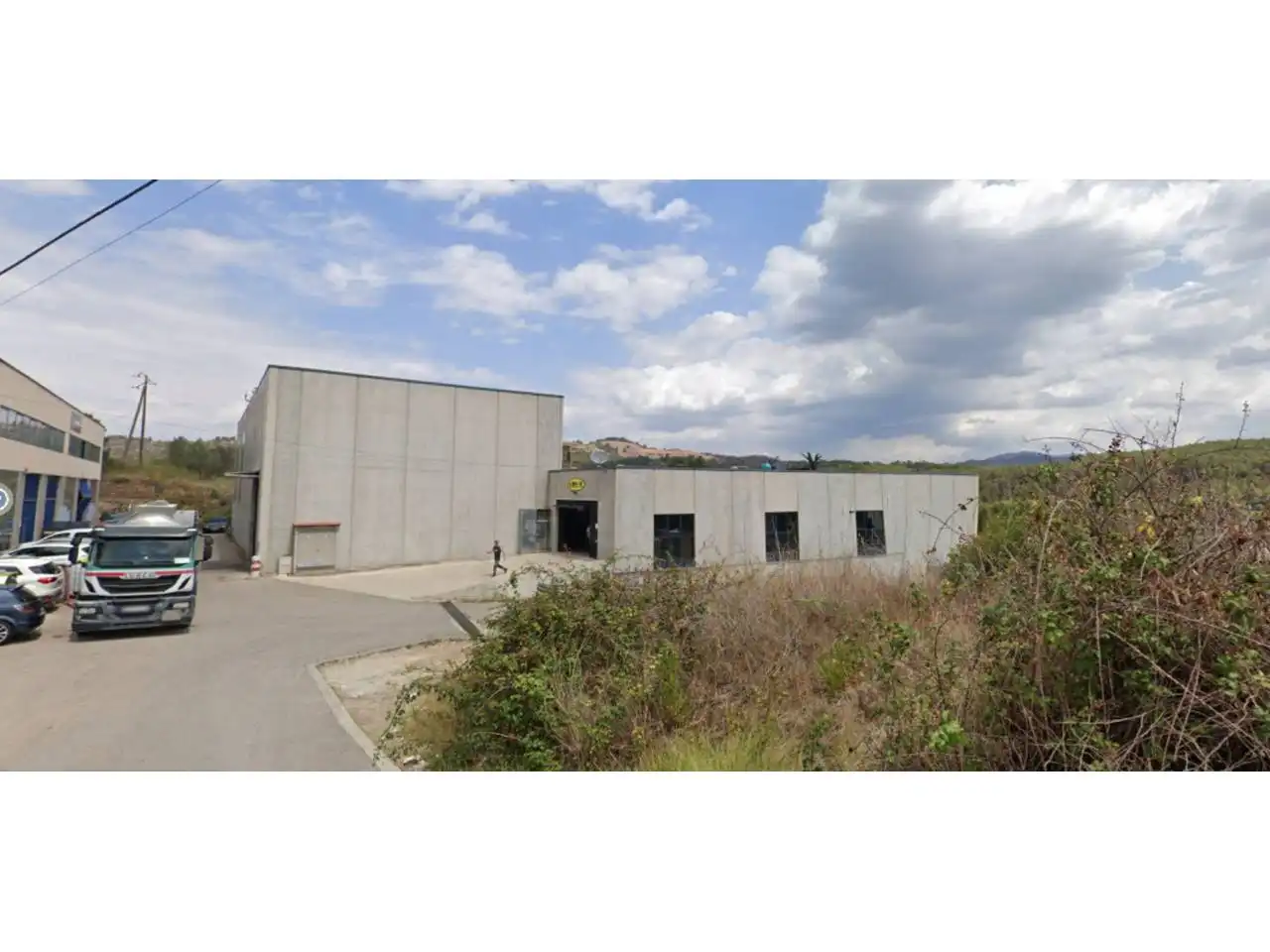 Vista exterior de Nave industrial en venta en Castellgalí con Alarma