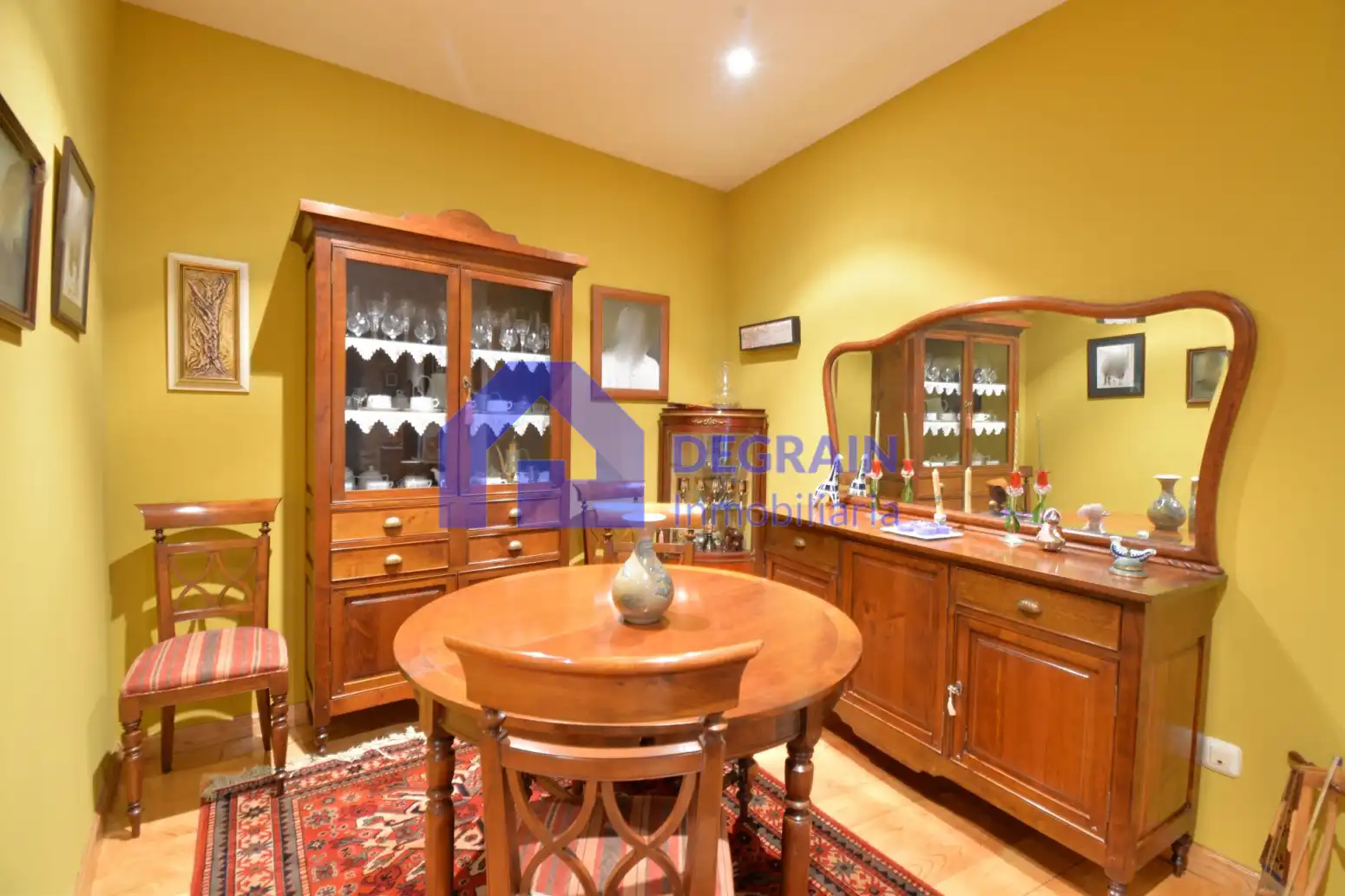 Dining room of Flat for sale in Oviedo   with Heating, Parquet flooring and Terrace