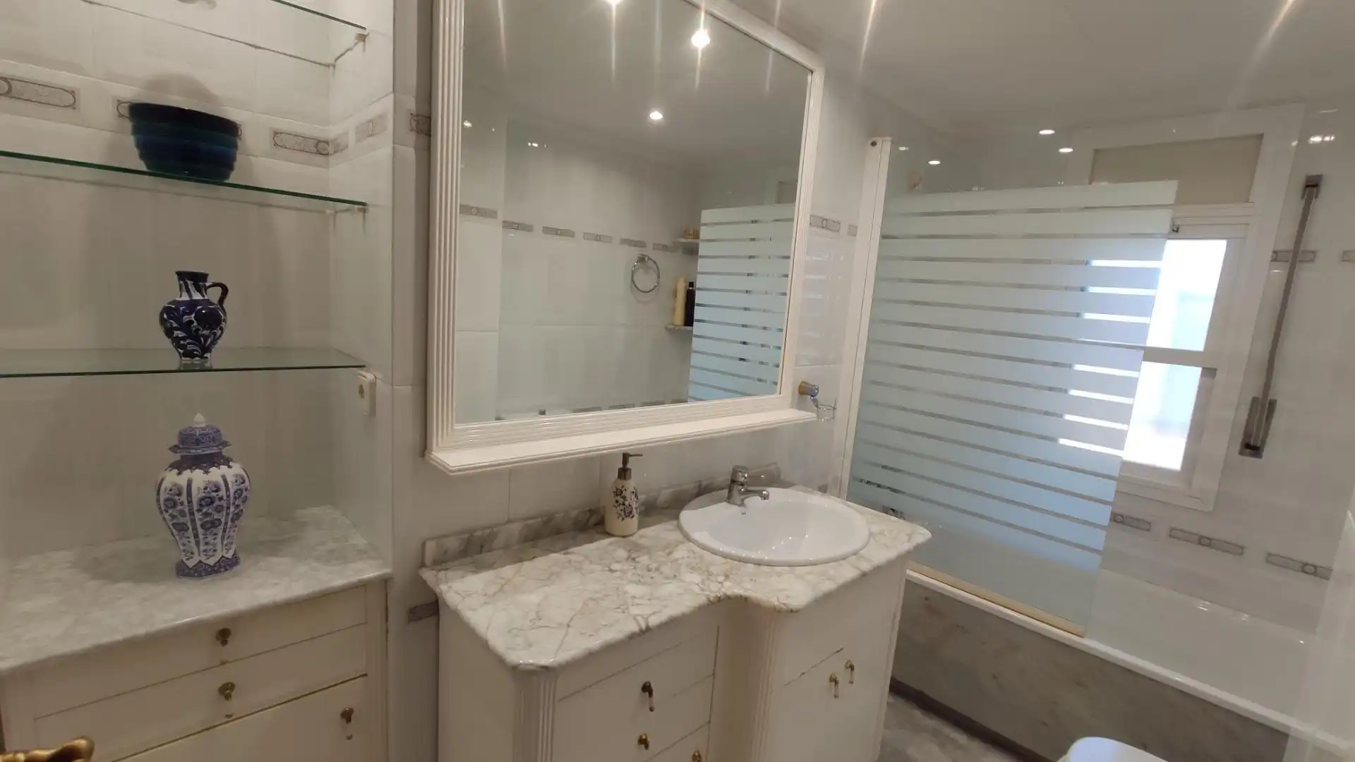 Bany de Casa o xalet en venda en Tarragona amb Jardí privat, Terrassa i Piscina
