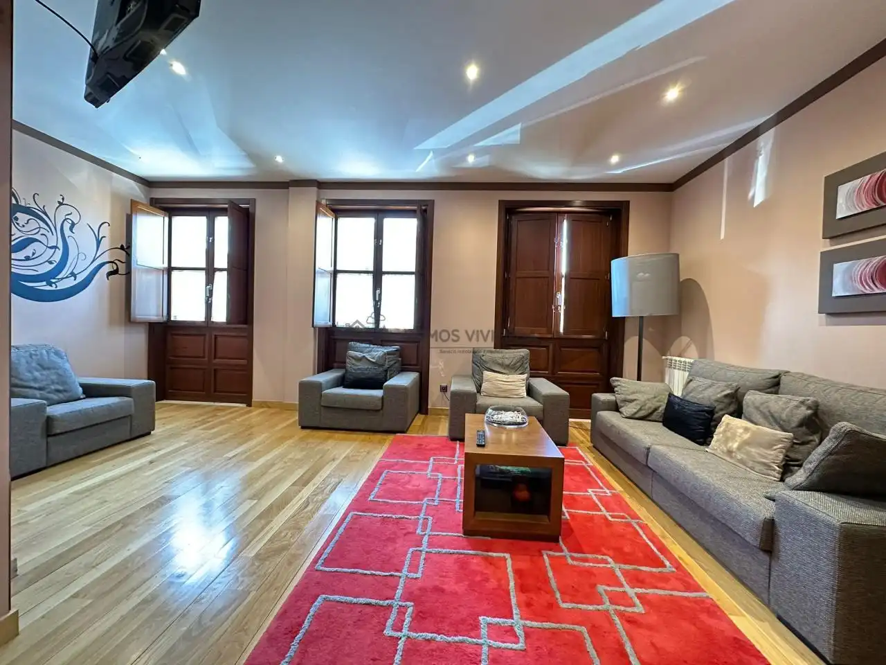 Sala d'estar de Local de lloguer en Xunqueira de Espadanedo amb Aire condicionat i Moblat