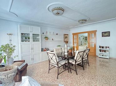Piso con balcón en venta en Calle Tirso de Molina 10