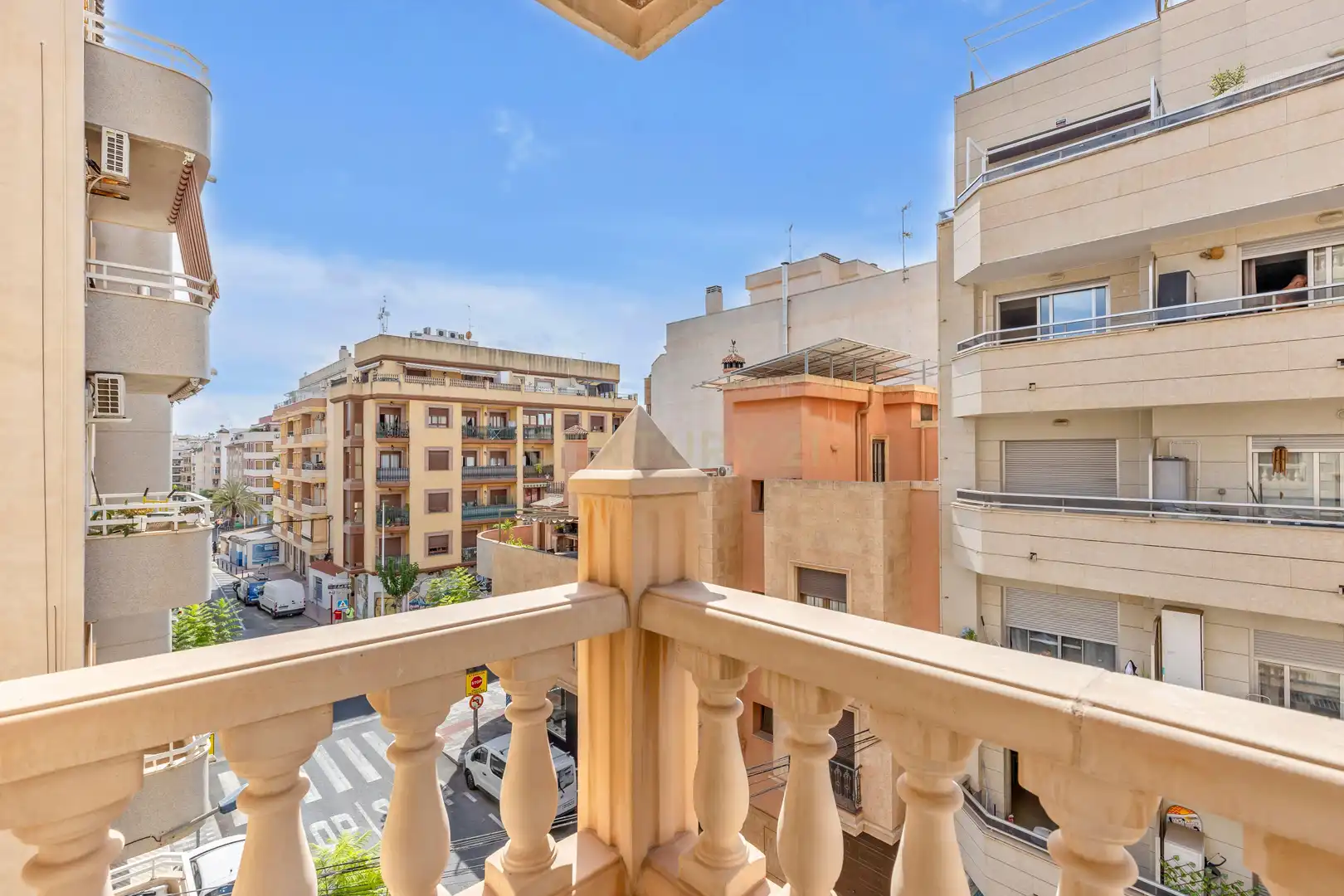 Terrassa de Apartament en venda en Torrevieja amb Aire condicionat, TV i Balcó