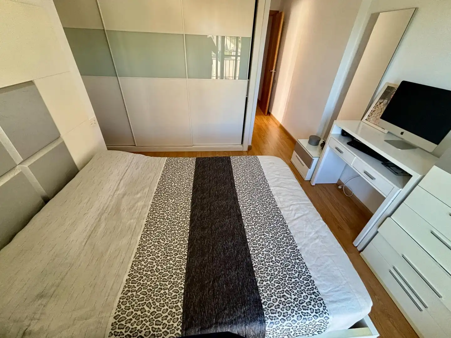 Bedroom of Flat for sale in Benalmádena  with Air Conditioner, Private garden and Terrace