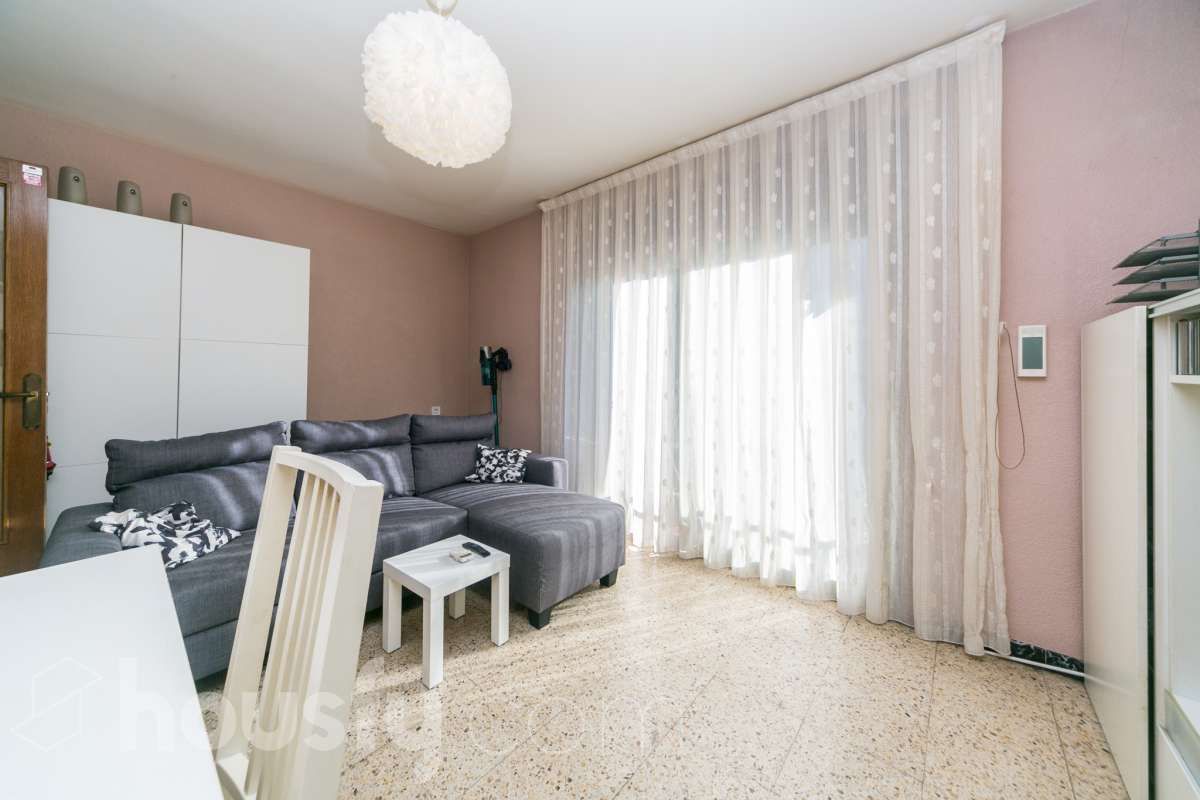 Living room of Flat for sale in Terrassa  with Air Conditioner, Heating and Terrace