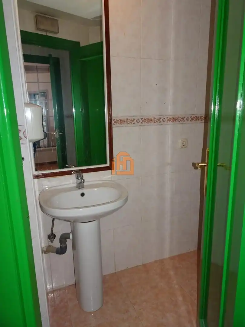 Local comercial en alquiler en Calle Burgo Nuevo 8 24001 Leon, imagen 6