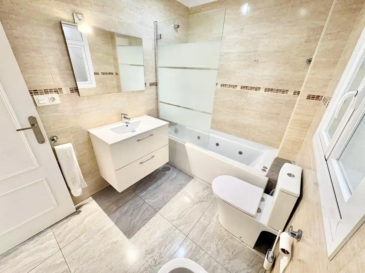 Baño de Apartamento en venta en Salobreña