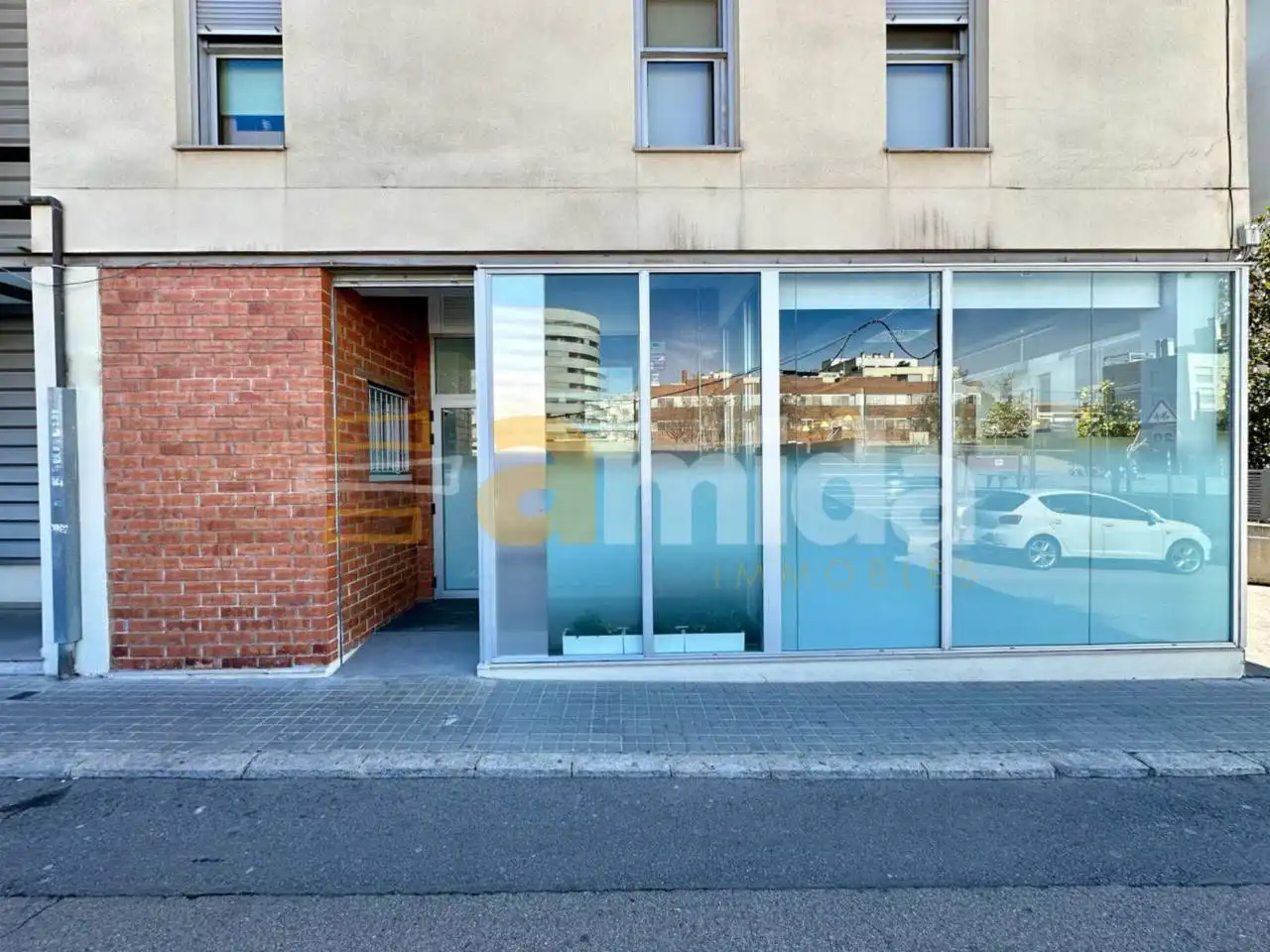 Vista exterior de Local de alquiler en Sabadell con Aire acondicionado