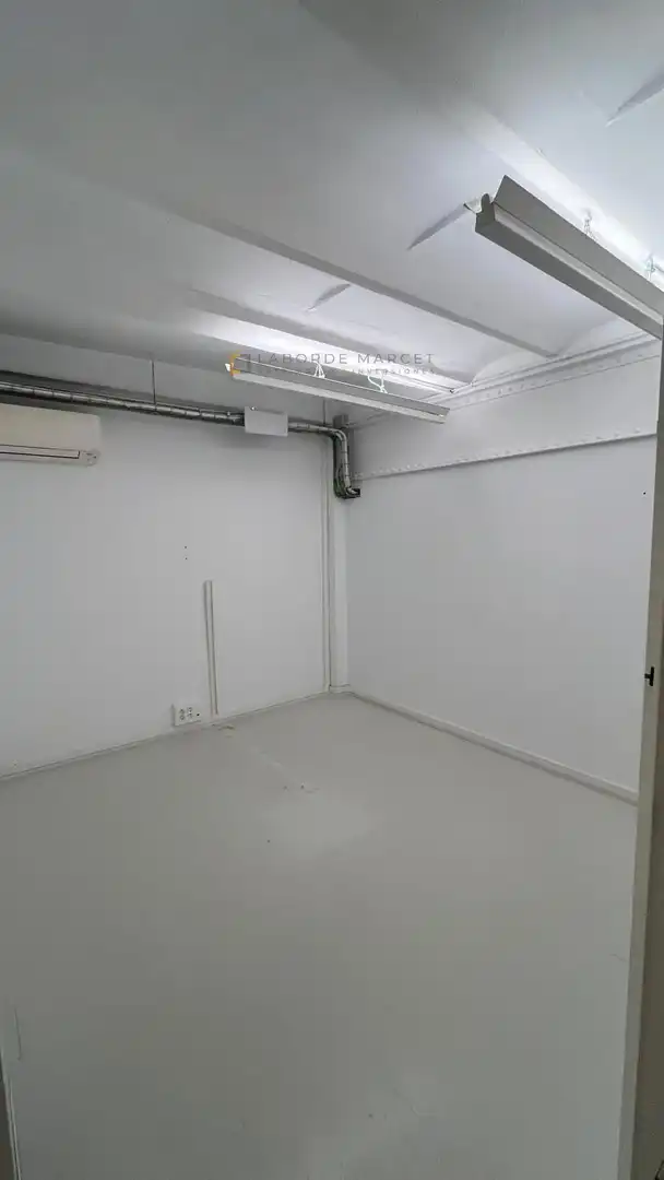 Local comercial en alquiler en C/ Camps Elisis, imagen 2