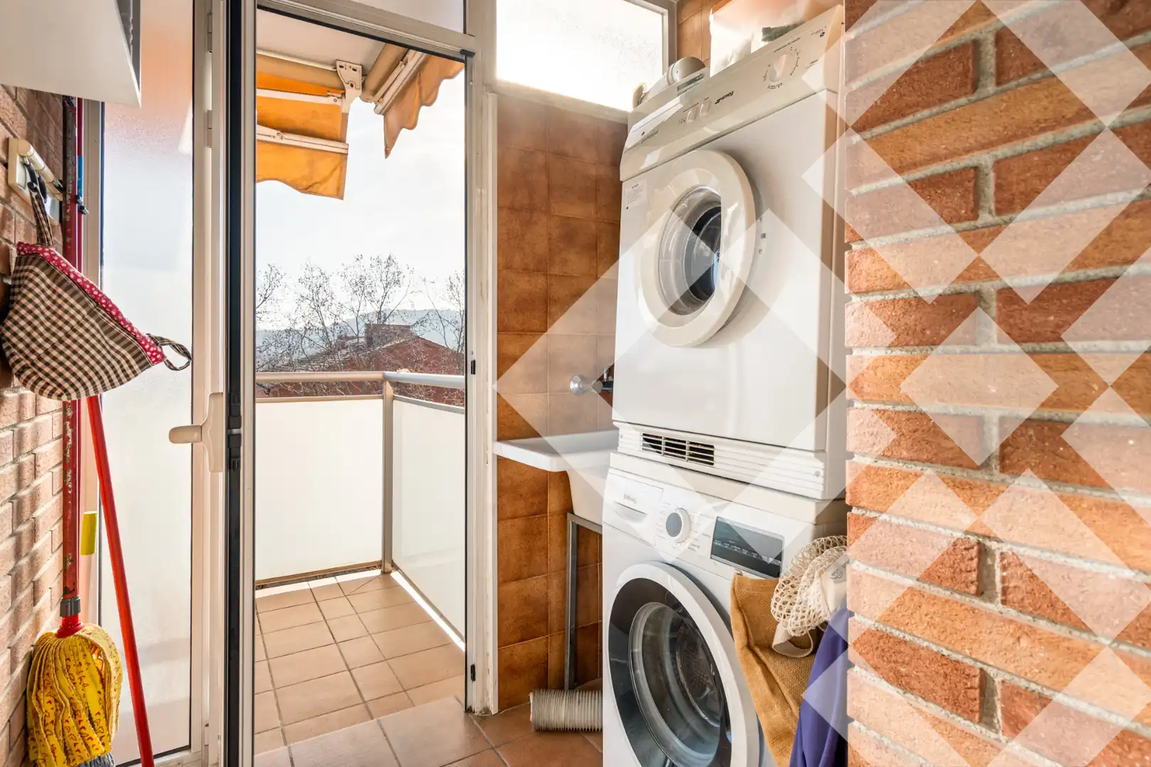 Terraza de Piso en venta en Cerdanyola del Vallès con Aire acondicionado, Calefacción y Amueblado