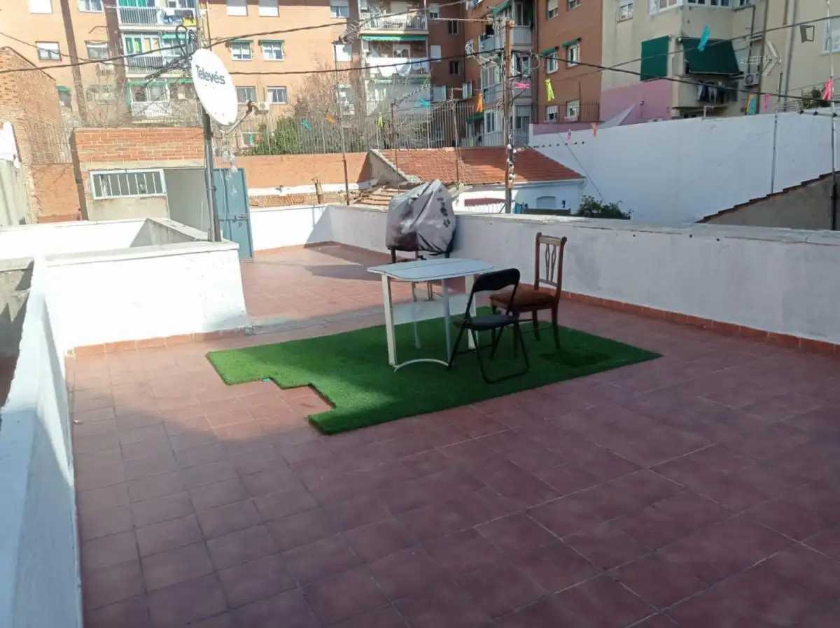 Apartament de lloguer a Valdeacederas