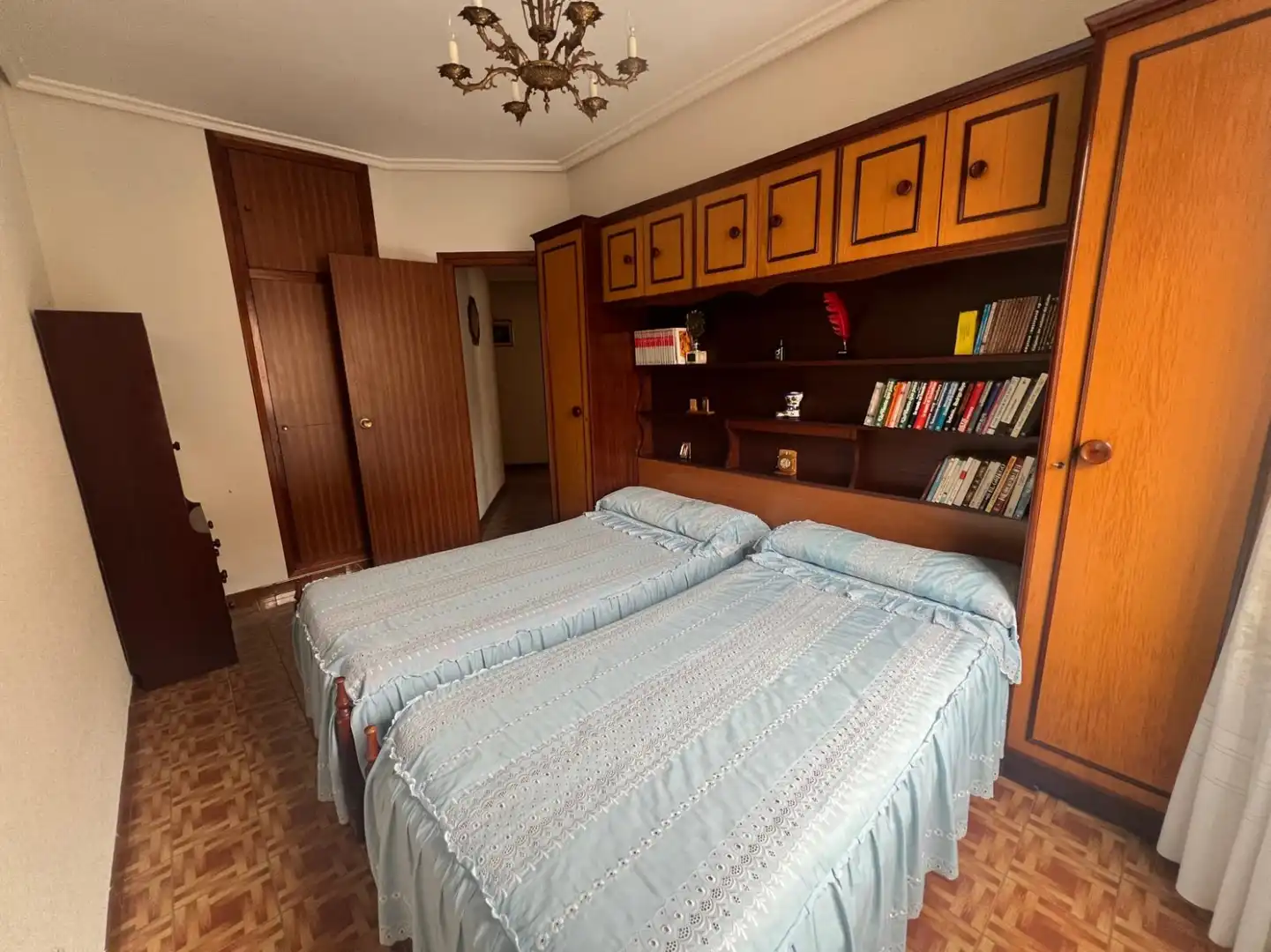 Habitación de Piso en venta en  Logroño con Calefacción, Terraza y Trastero
