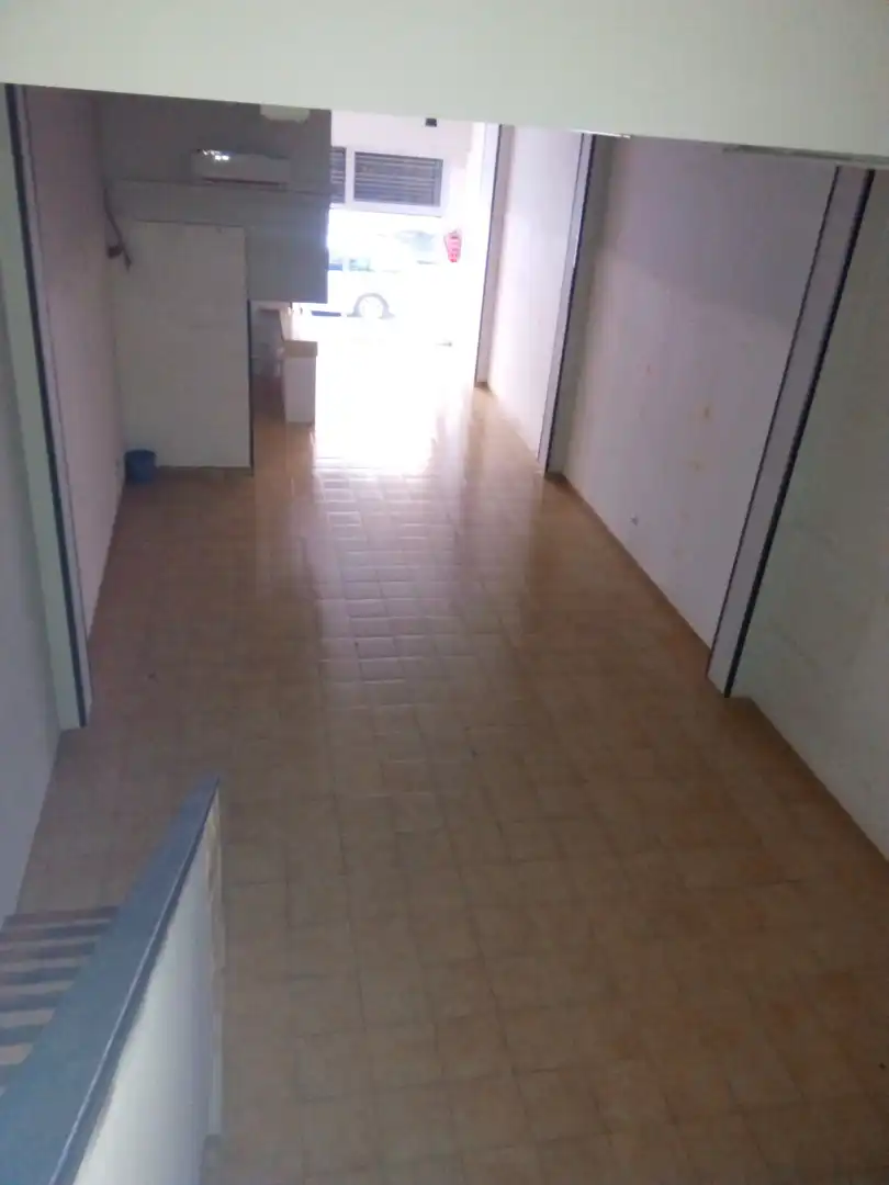Local de alquiler en NOU, Creu de la Mà