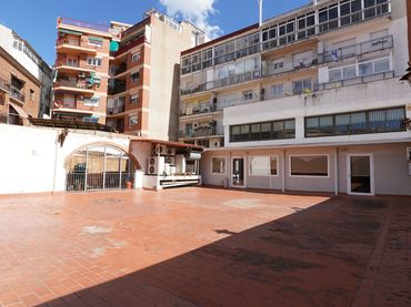 Local commercial à vendre à Ronda Indústria