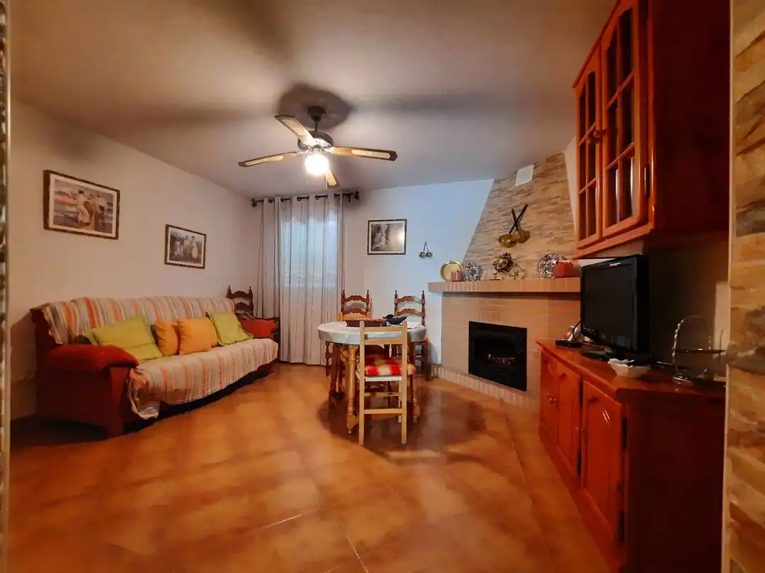 Sala de estar de Casa o chalet en venta en Escalona con Calefacción y Alarma