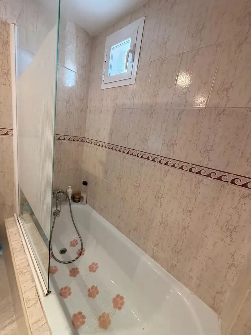 Bany de Pis en venda en Valdemoro amb Aire condicionat, Calefacció i Piscina comunitària