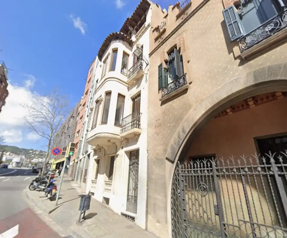 Außenansicht von Wohnung zum Verkauf in Barcelona