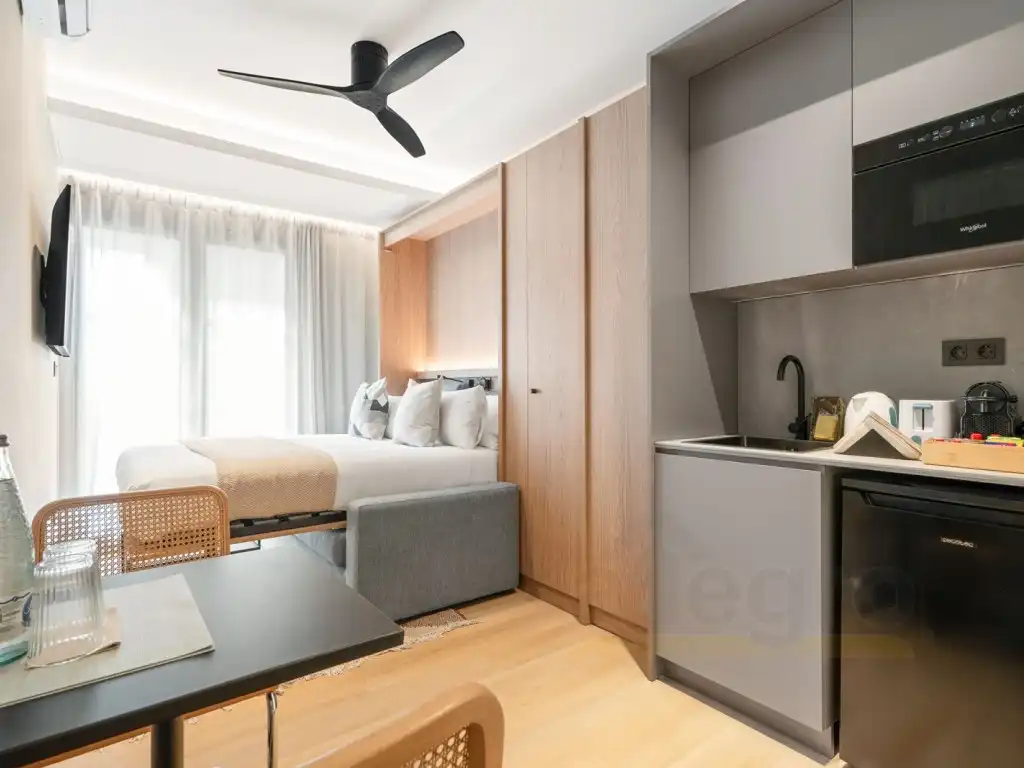 Bedroom of Commercial properties for sale in Puente de Vallecas
