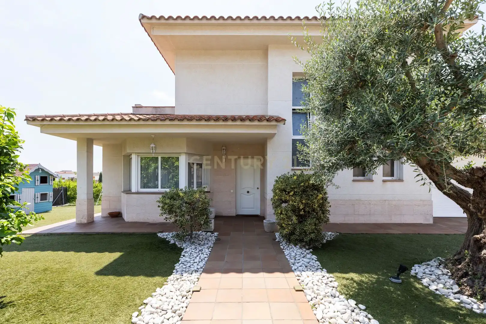 Vista exterior de Casa o xalet en venda en Lliçà d'Amunt amb Jardí privat i Piscina