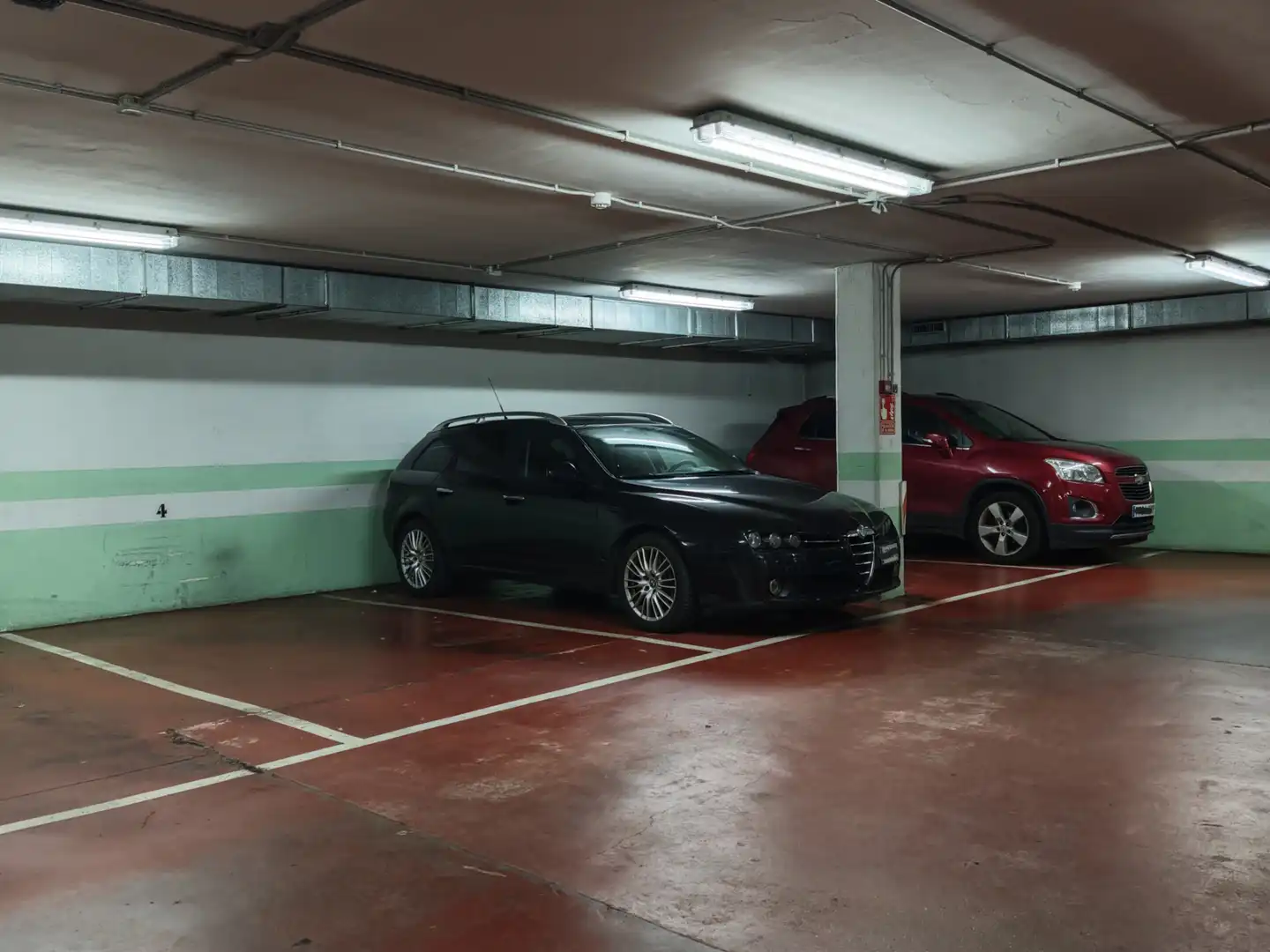 Parking de Piso en venta en Narón con Calefacción, Parquet y Trastero