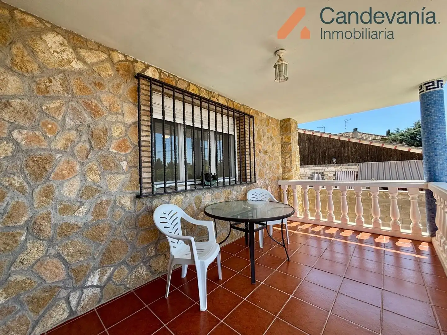 Terraza de Casa o chalet en venta en San Mateo de Gállego con Aire acondicionado, Calefacción y Jardín privado