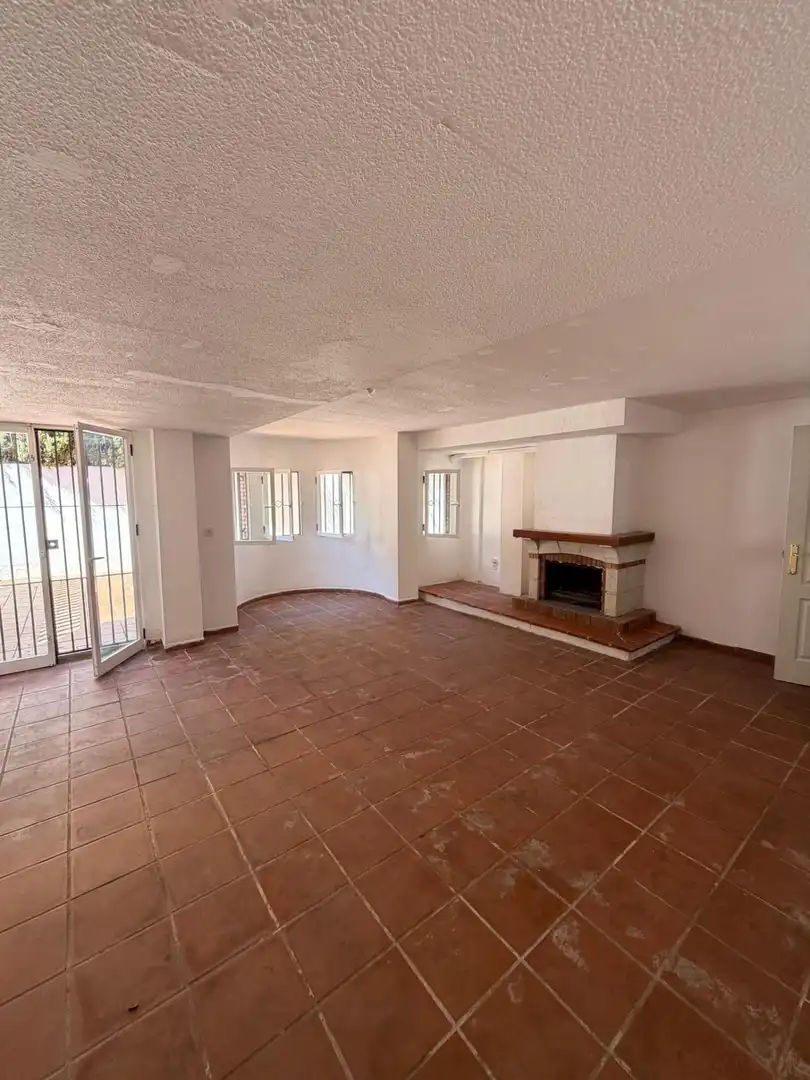 Casa o chalet de alquiler en Ogíjares con Calefacción, Jardín privado y Piscina