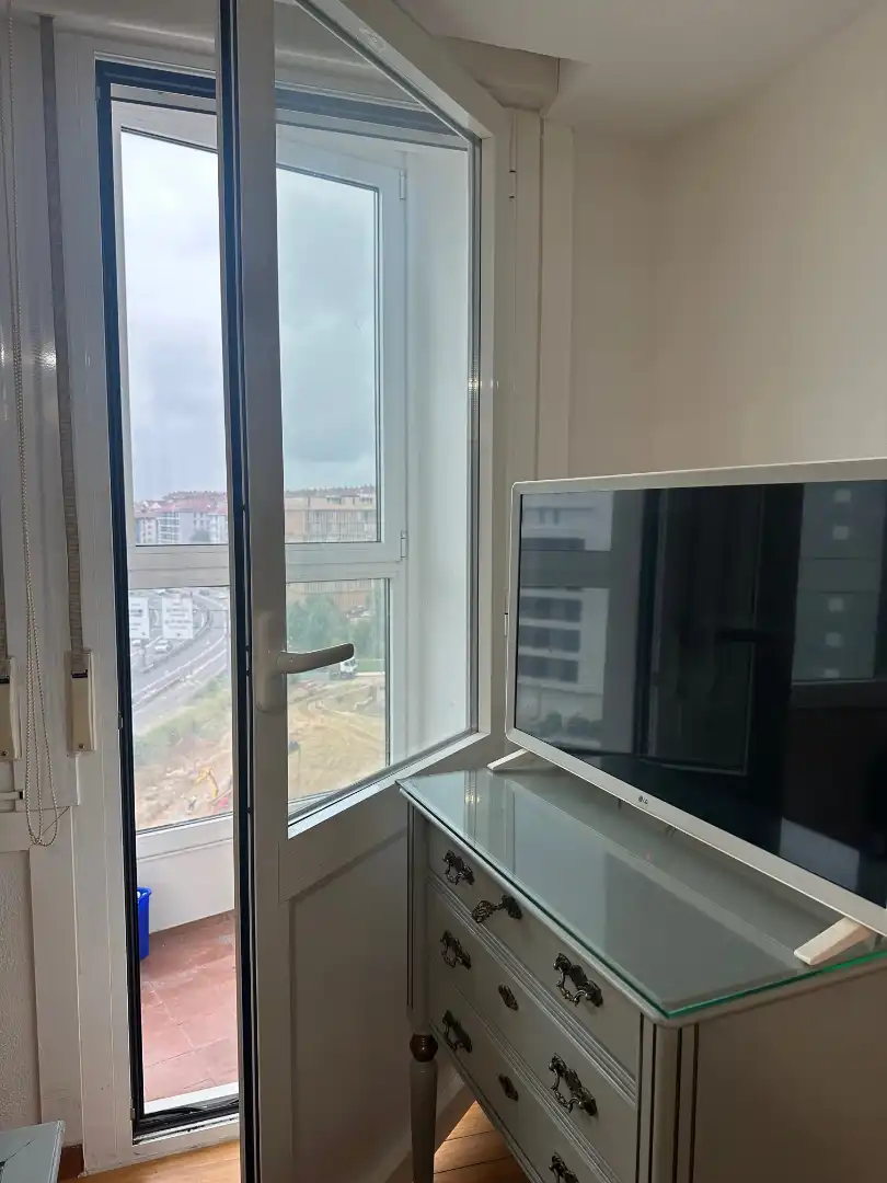 Bedroom of Flat for rent in Santiago de Compostela   with Heating, Parquet flooring and Furnished