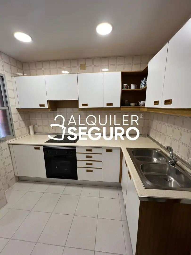 Kitchen of Flat for rent in Madrid  with Heating and Terrace
