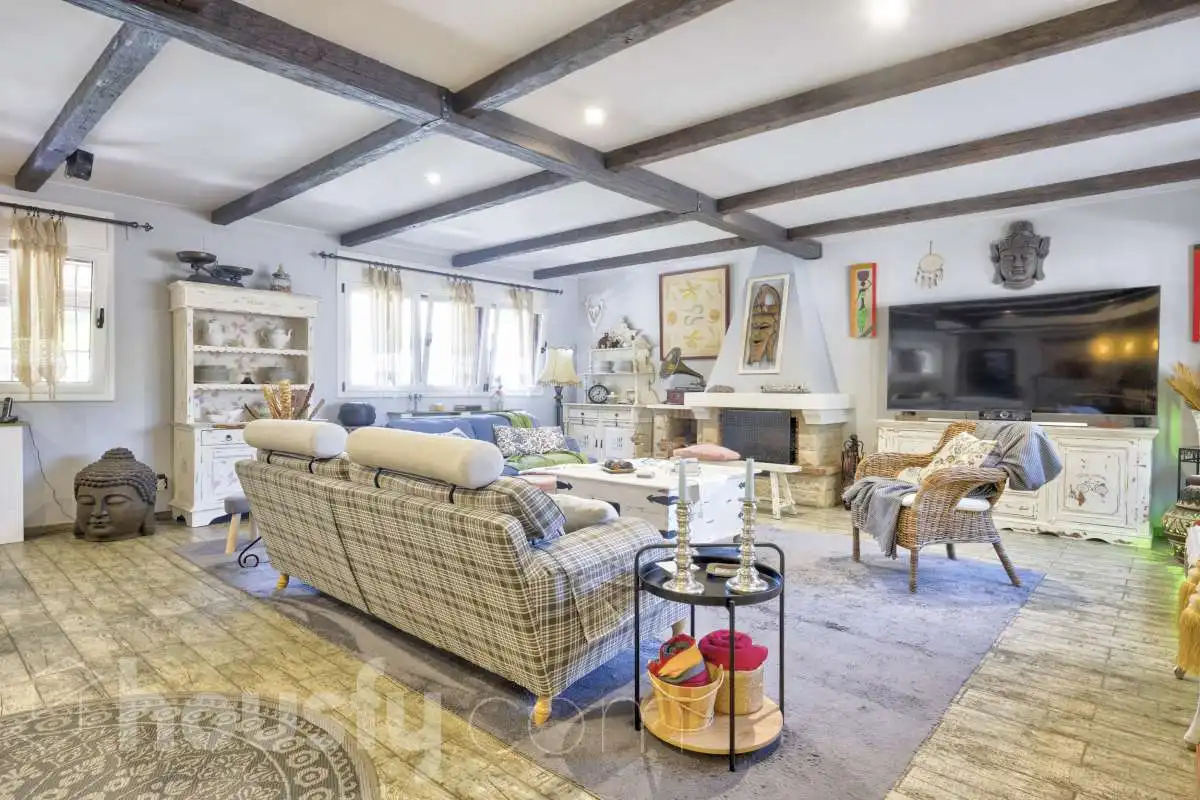 Casa con piscina en venta en Carrer dels Avellaners ., imagen 14