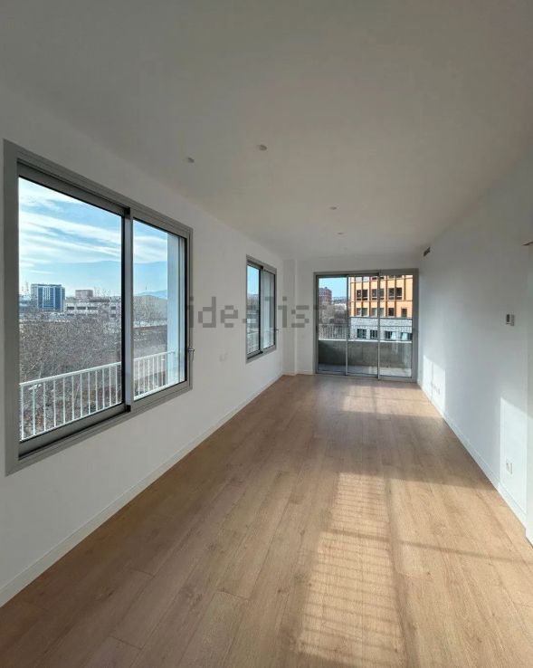 Bedroom of Flat to rent in  Barcelona Capital  with Air Conditioner, Heating and Private garden