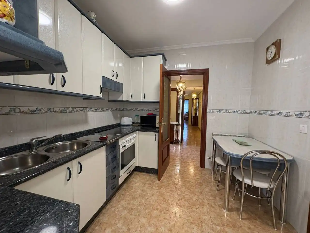 Cocina de Piso en venta en Ciudad Rodrigo con Calefacción, Trastero y Amueblado