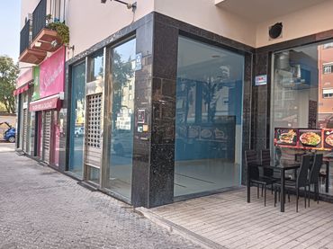 Local comercial de lloguer a Avenida el Tejar