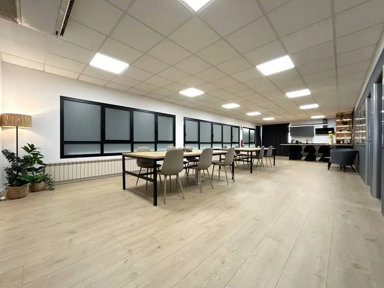Büro zur Miete in Sant Salvador de Guardiola mit Klimaanlage und Alarm