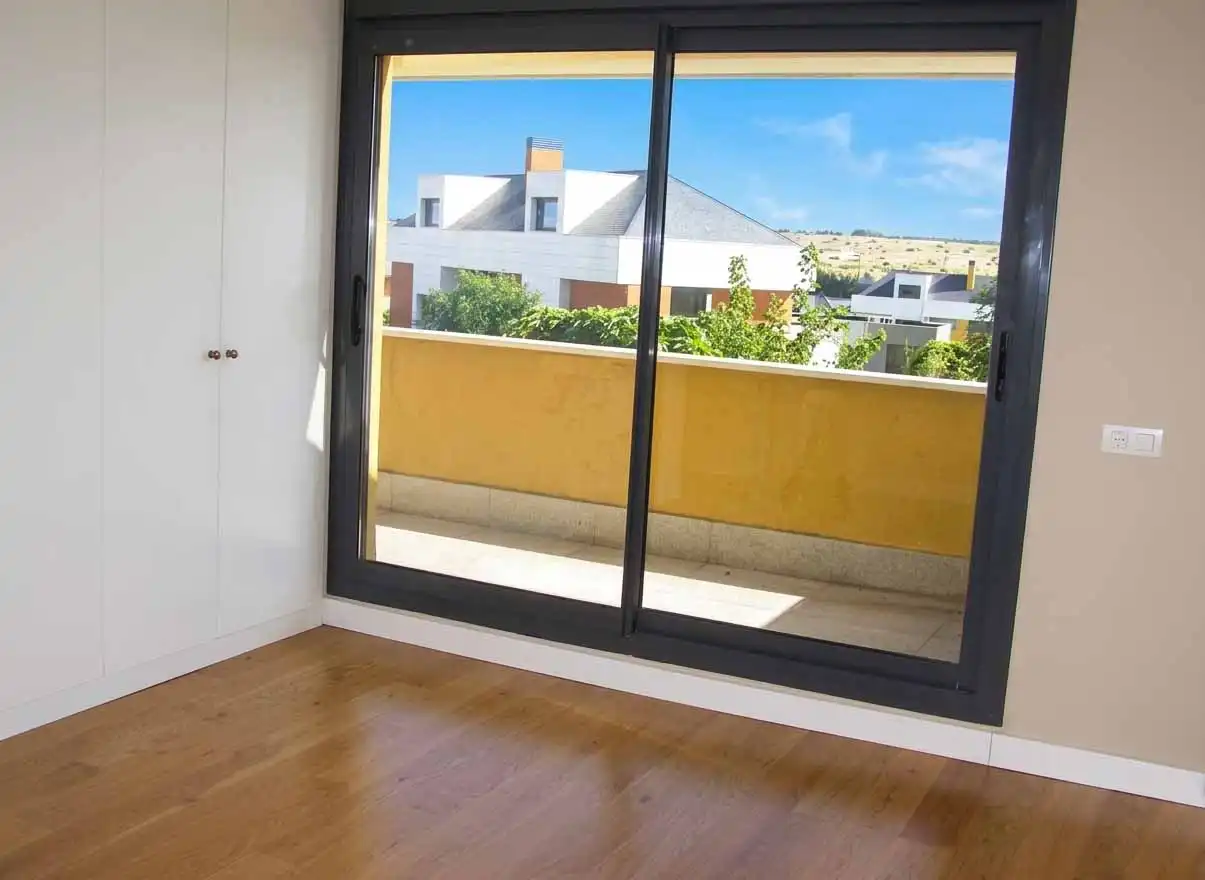 Bedroom of Detached homes for rent in La Moraleja  with Air Conditioner, Heating and Private garden