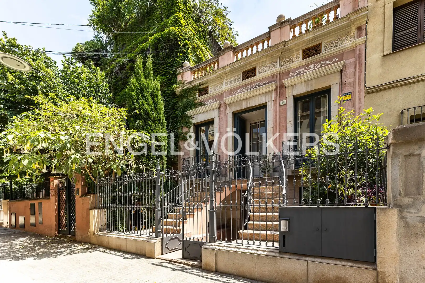 Exterior view of Houses for rent in Barcelona  with Air Conditioner, Heating and Private garden
