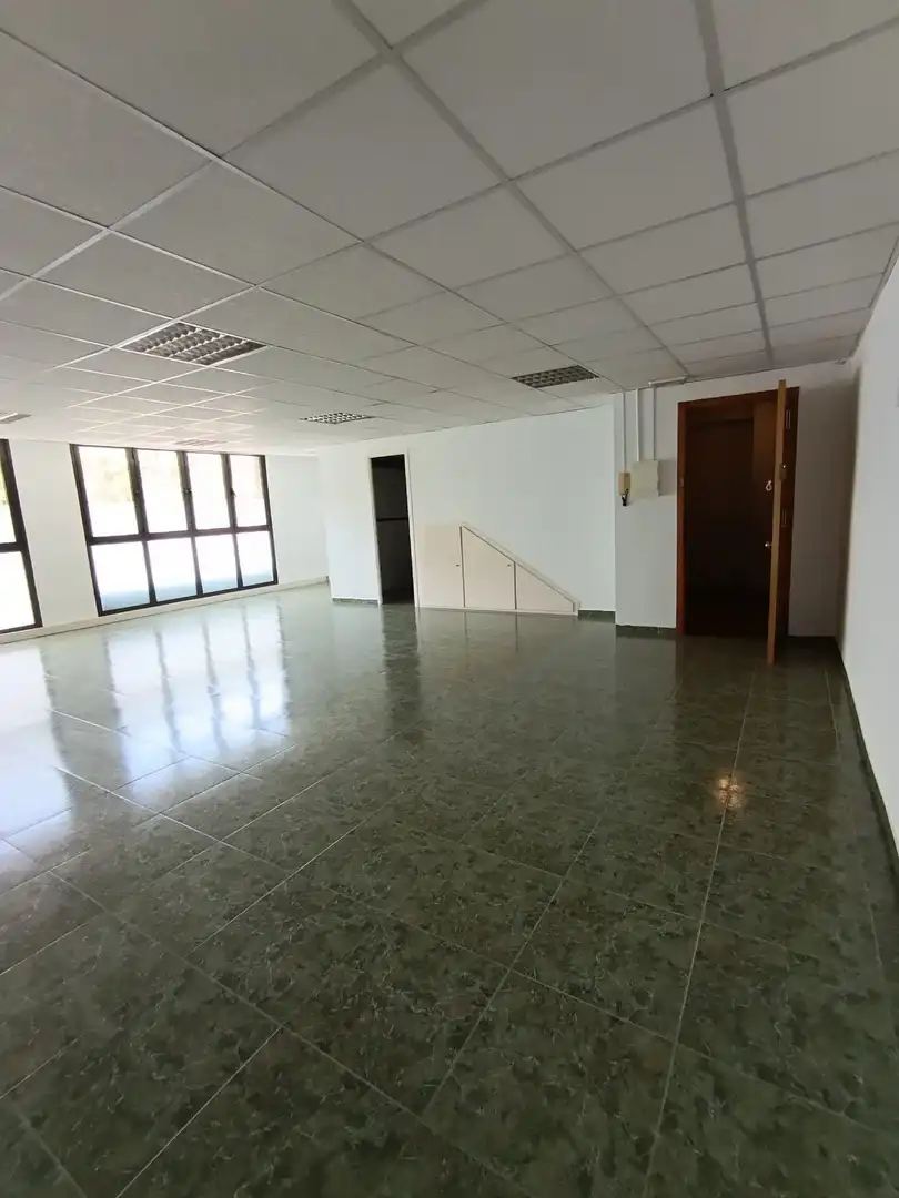 Business premises to rent in Vallirana, imagen 3
