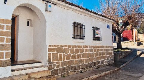 Foto 2 de Casa adosada en venta en Calle García Morato, El Tiemblo , Ávila