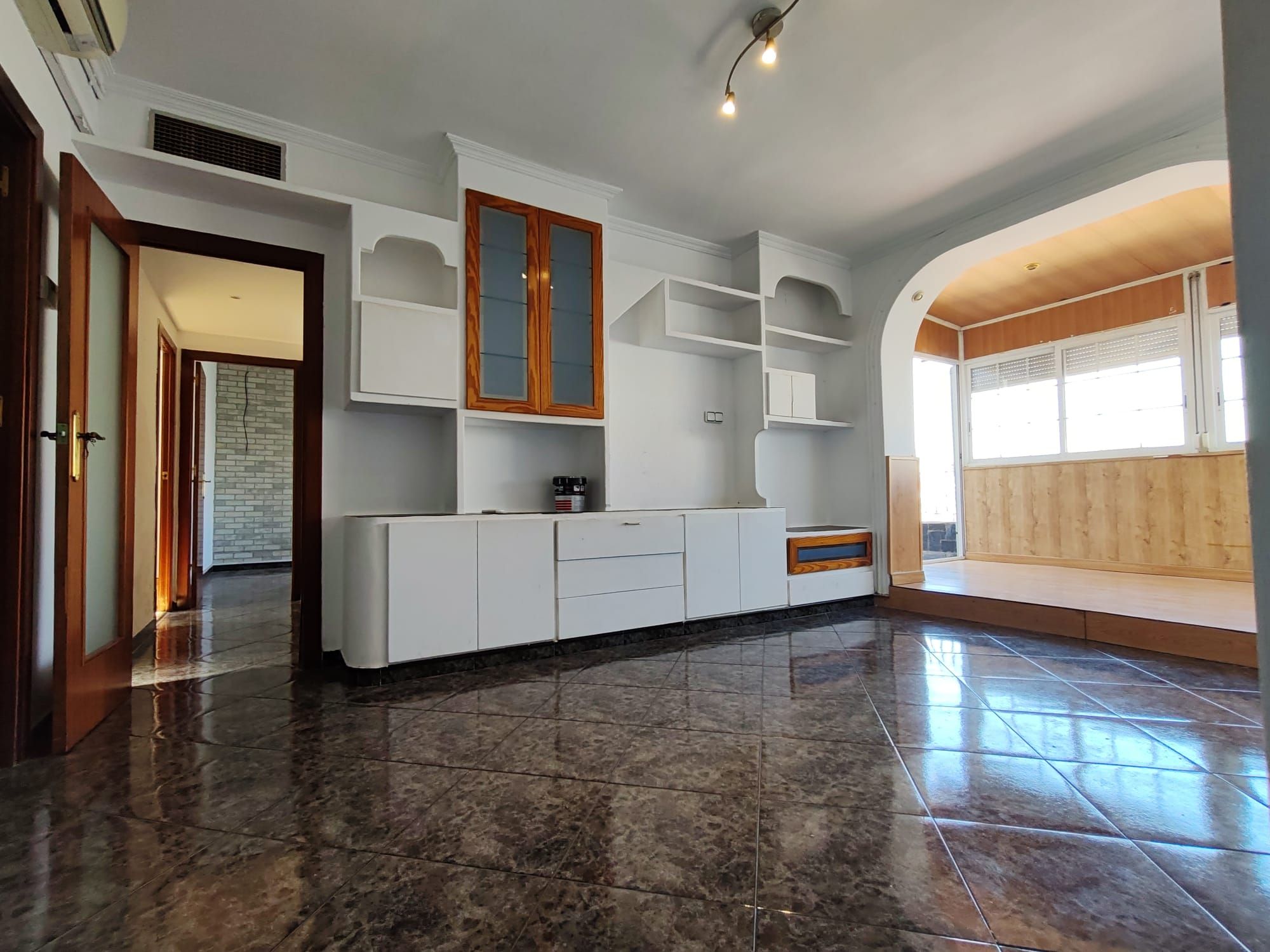 Flat for sale in L'Hospitalet de Llobregat  with Terrace