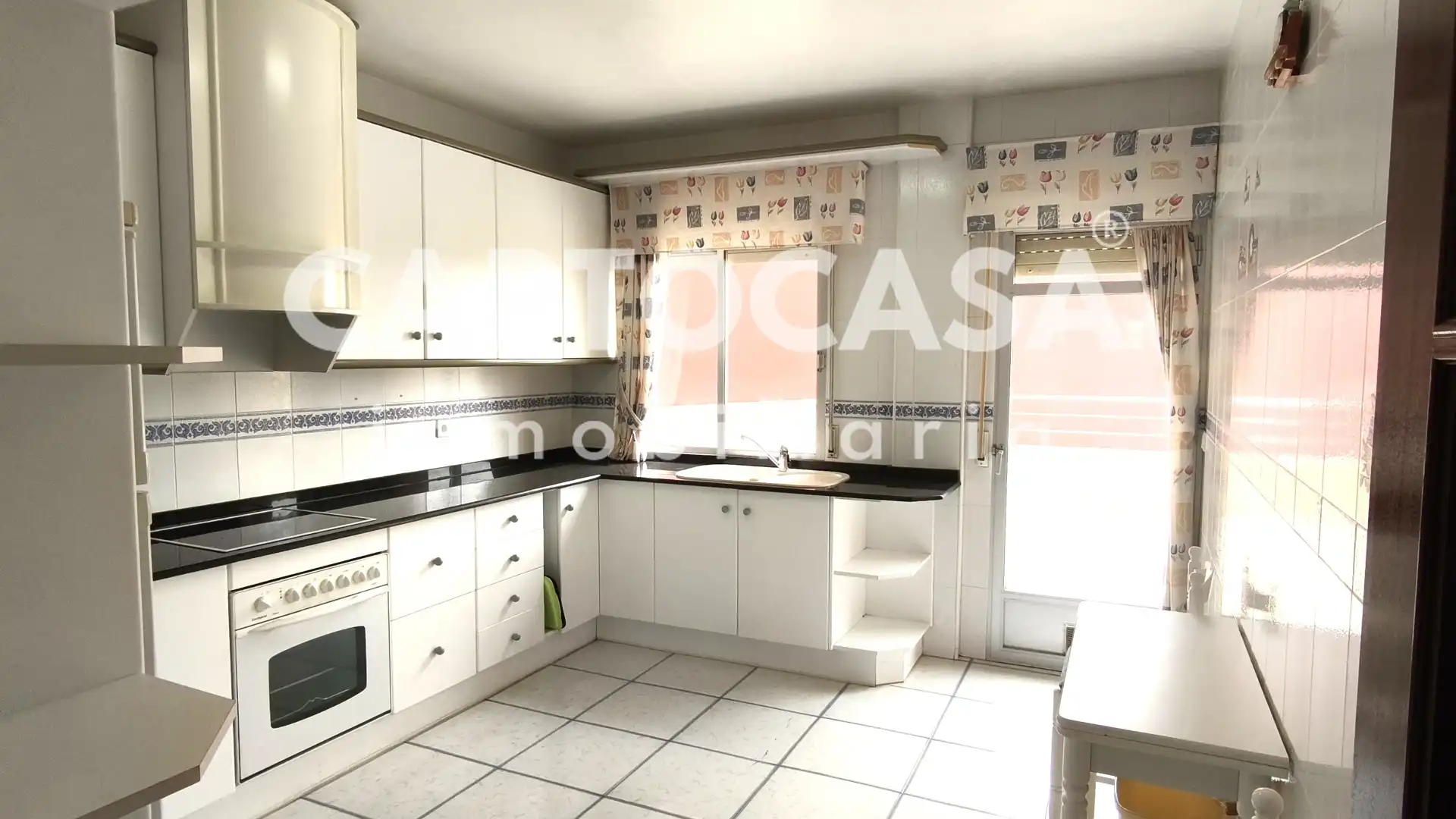 Kitchen of Flat for sale in Cartagena  with Air Conditioner, Terrace and Balcony