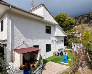 Jardí de Casa o xalet en venda en Manzanares El Real amb Terrassa i Piscina