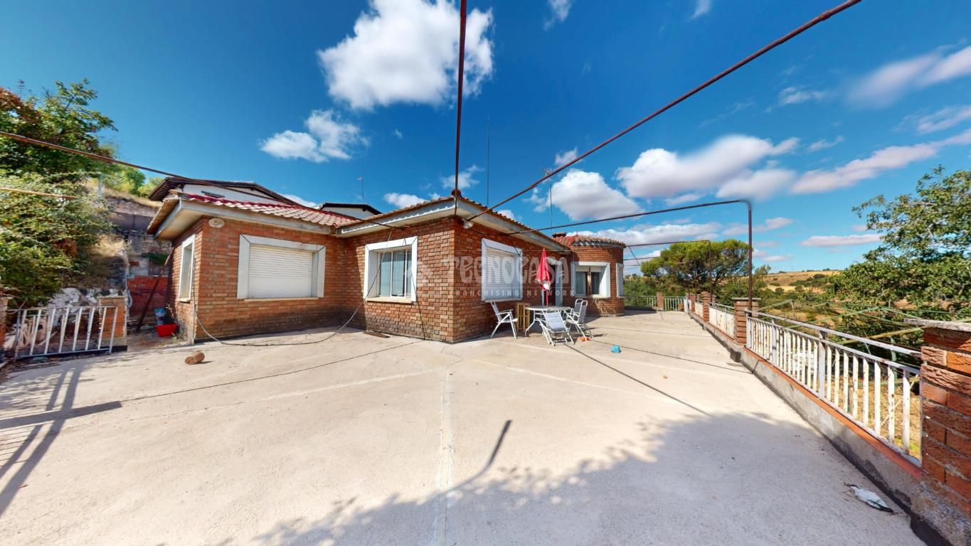 House or chalet for sale