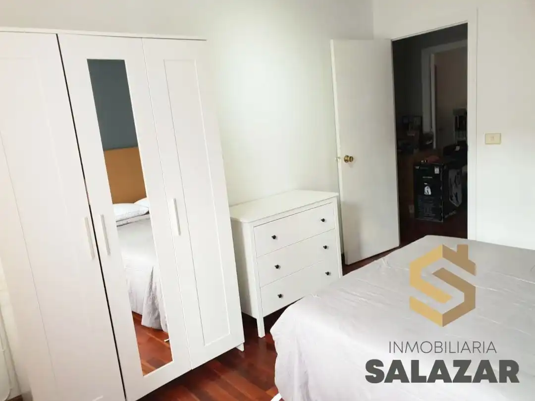 Habitación de Piso de alquiler en Bilbao  con Calefacción y Balcón