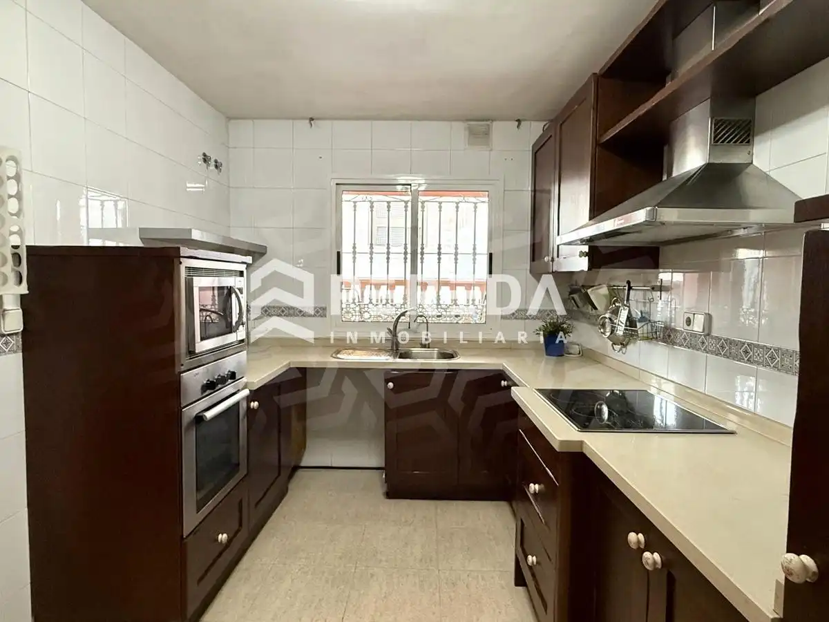 Cocina de Casa o chalet en venta en Roquetas de Mar con Aire acondicionado y Balcón